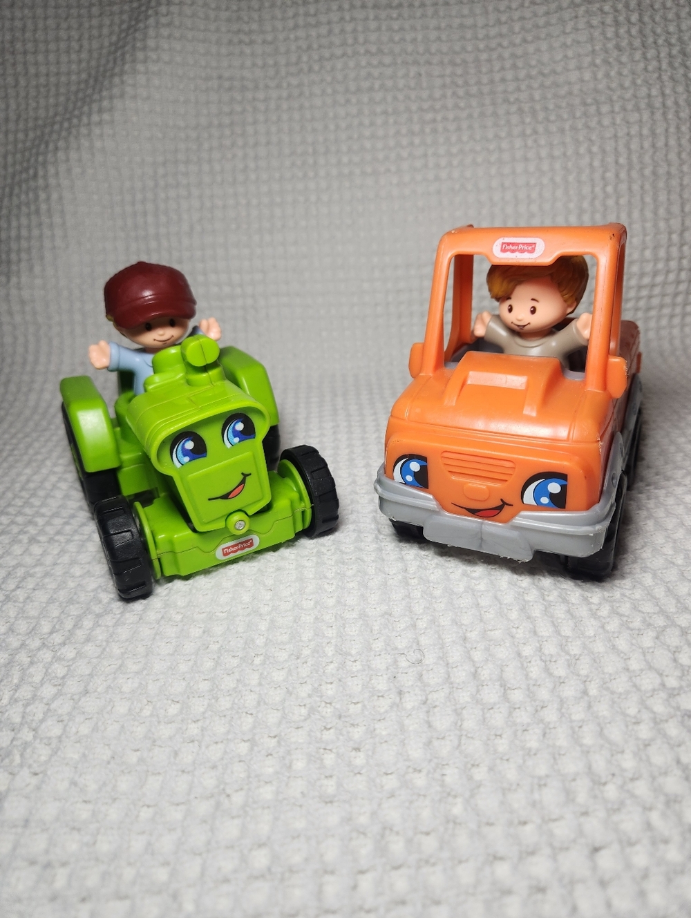 Fisher-Price Orange Tow Truck & Green Tractor Toy Vehicles  2-Pack Little People